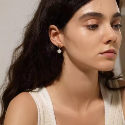 Inlay Shell Pectinid Stud Earrings in 18K Gold Plated 2