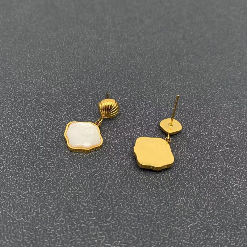 Inlay Shell Pectinid Stud Earrings in 18K Gold Plated 5